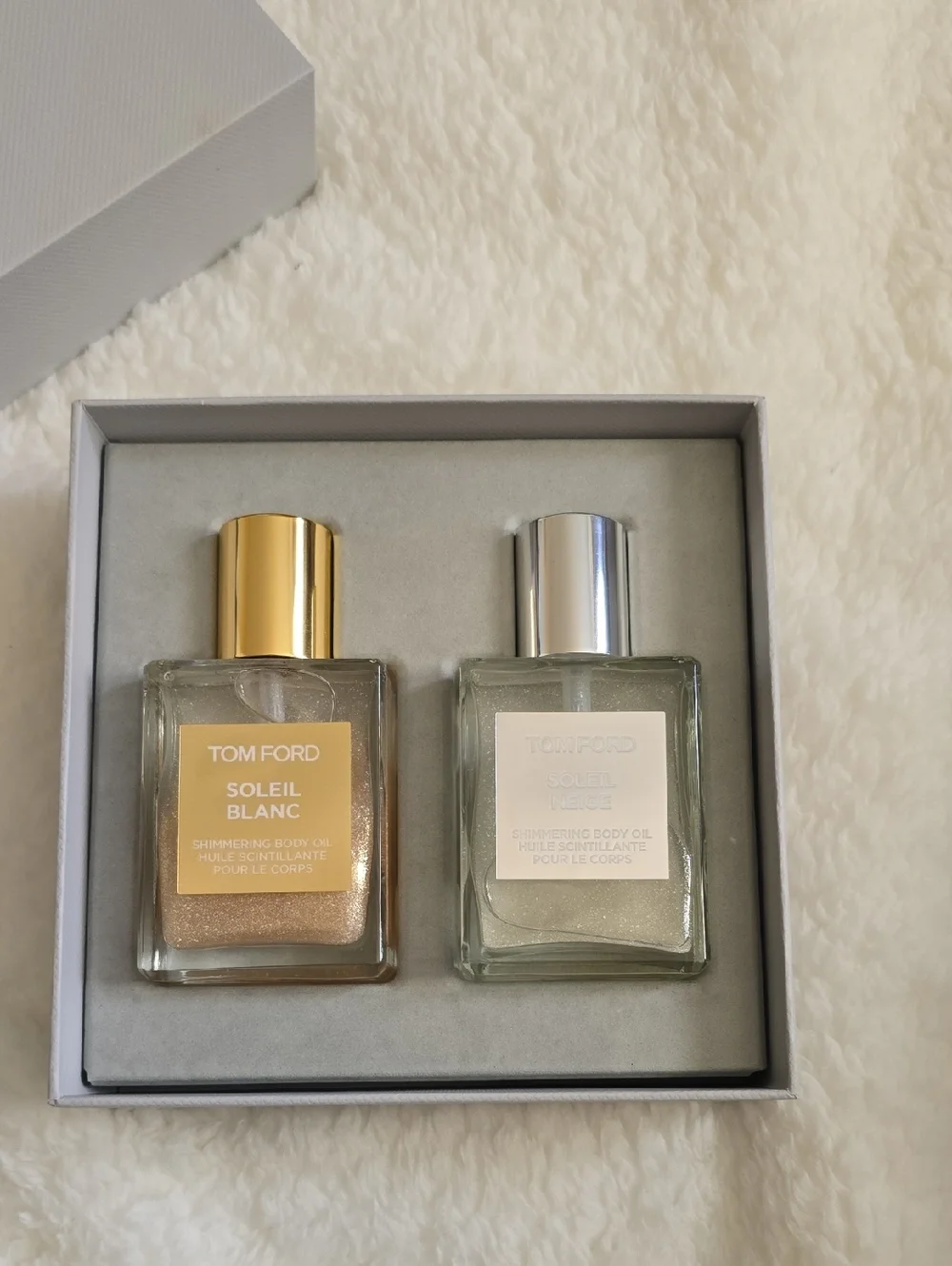 Tom Ford Soleil Blanc Shimmer Oils Duo - Gold & Silver Caps - Picture 2 of 4